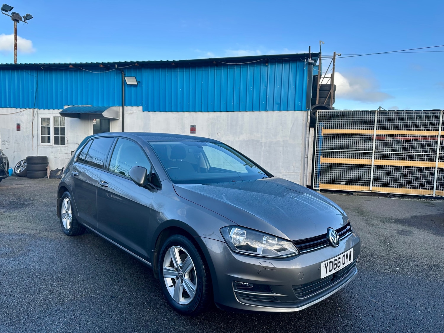 Used Volkswagen Golf 2016 for sale - 76922060: Photo 8