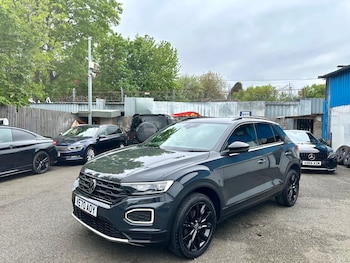 Used Volkswagen T-Roc 2020 for sale - 78473926: Photo