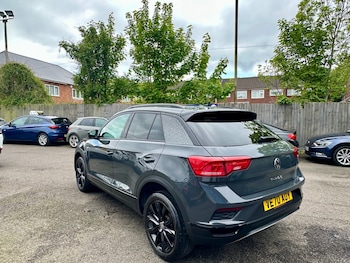 Used Volkswagen T-Roc 2020 for sale - 78473926: Photo