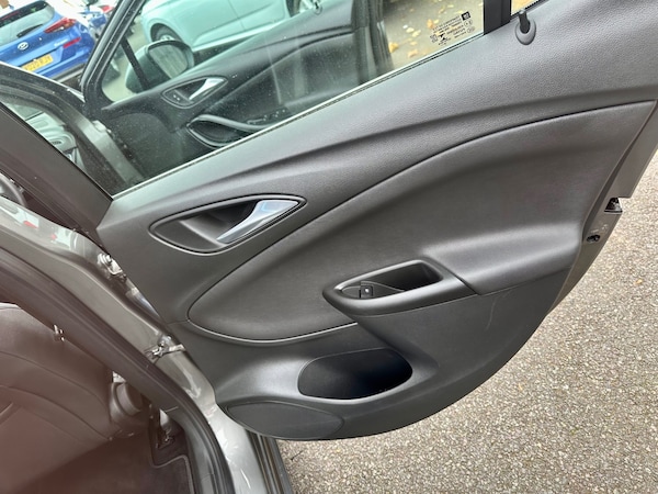 Used Vauxhall Astra 2019 for sale - 76198688: Photo 15