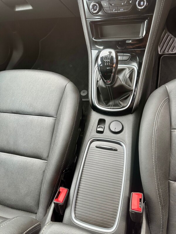 Used Vauxhall Astra 2019 for sale - 76198688: Photo 20