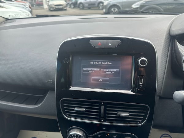 Used Renault Clio 2018 for sale - 73715737: Photo 15