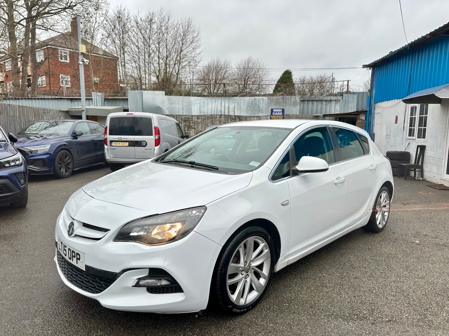 Used Vauxhall Astra 2015 for sale - 76725981: Photo 1