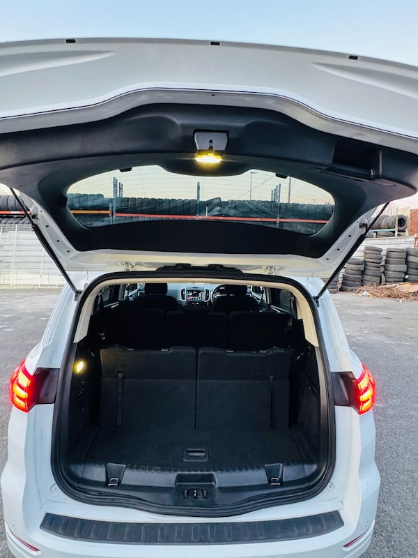 Used Ford S-Max 2018 for sale - 74352411: Photo 14