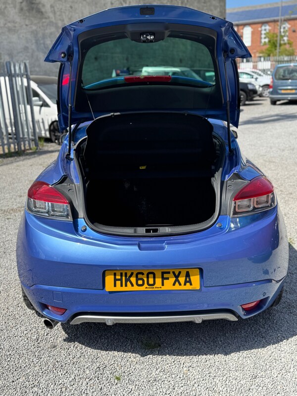 Used Renault Megane 2010 for sale - 73236652: Photo 10