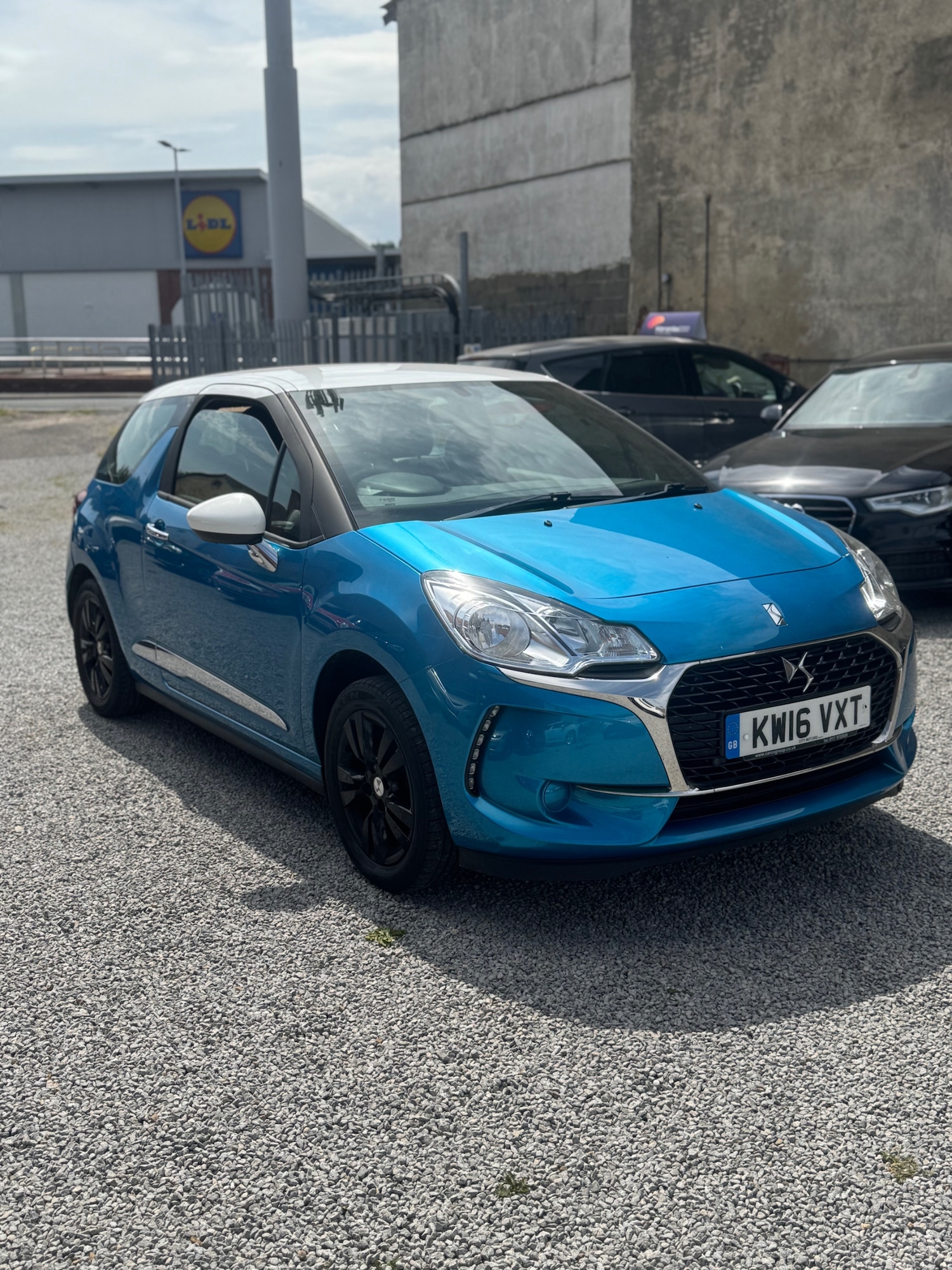 Vehicle 1