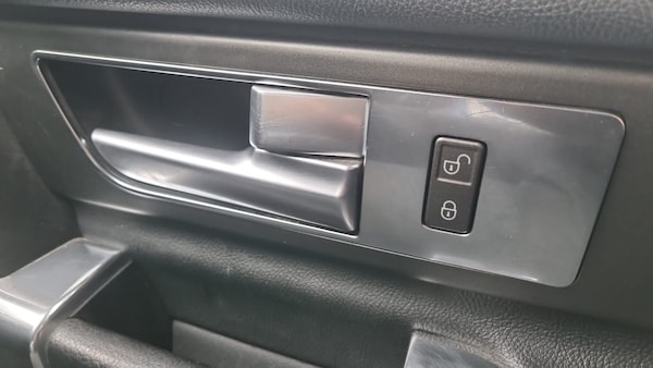 Used Land Rover Discovery 2015 for sale - 73974372: Photo 17