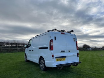 Used Vauxhall Vivaro 2016 for sale - 77038879: Photo
