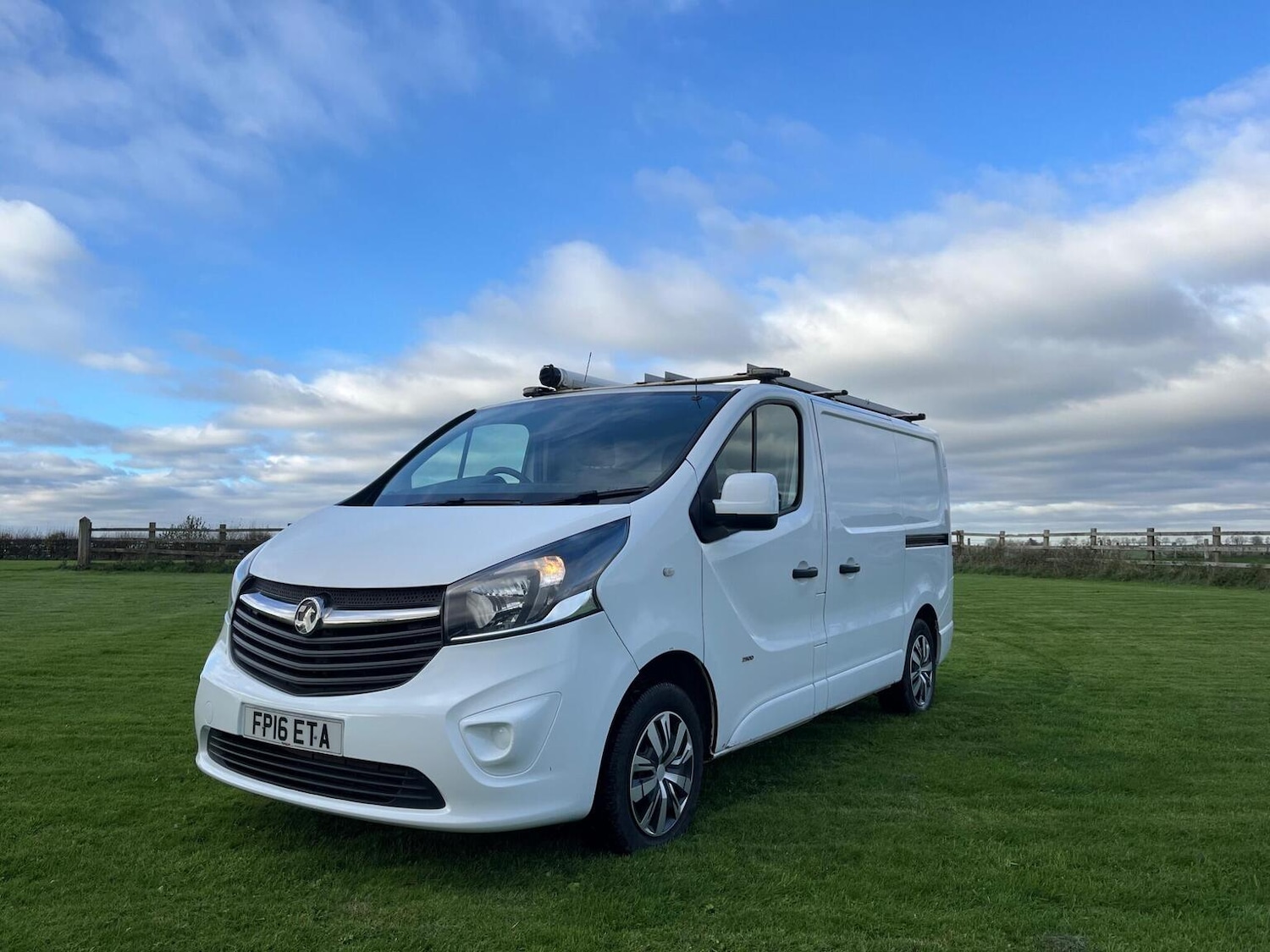 Used Vauxhall Vivaro 2016 for sale - 77038879: Photo 5