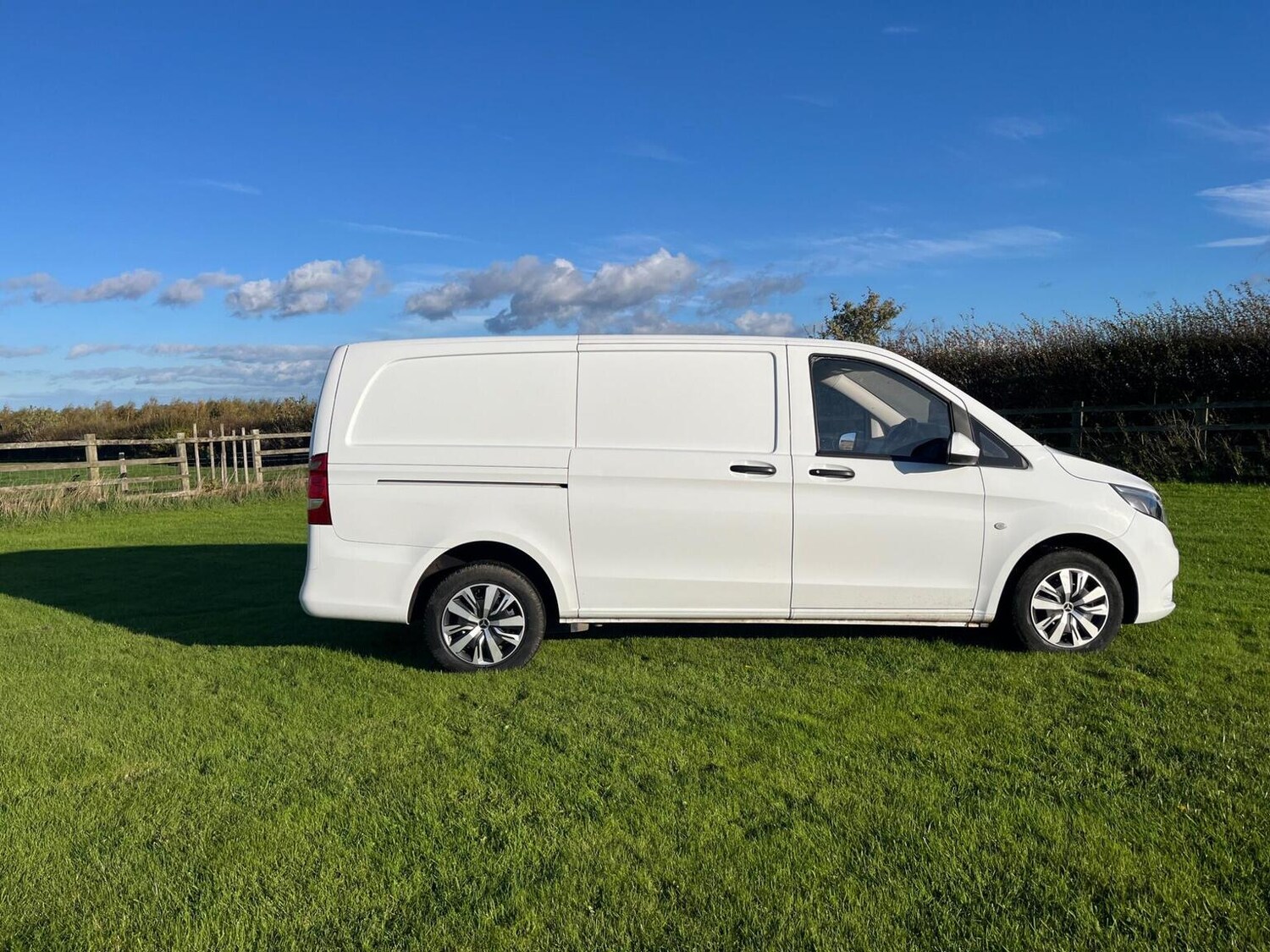 Used Mercedes-Benz Vito 2018 for sale - 77038887: Photo 11
