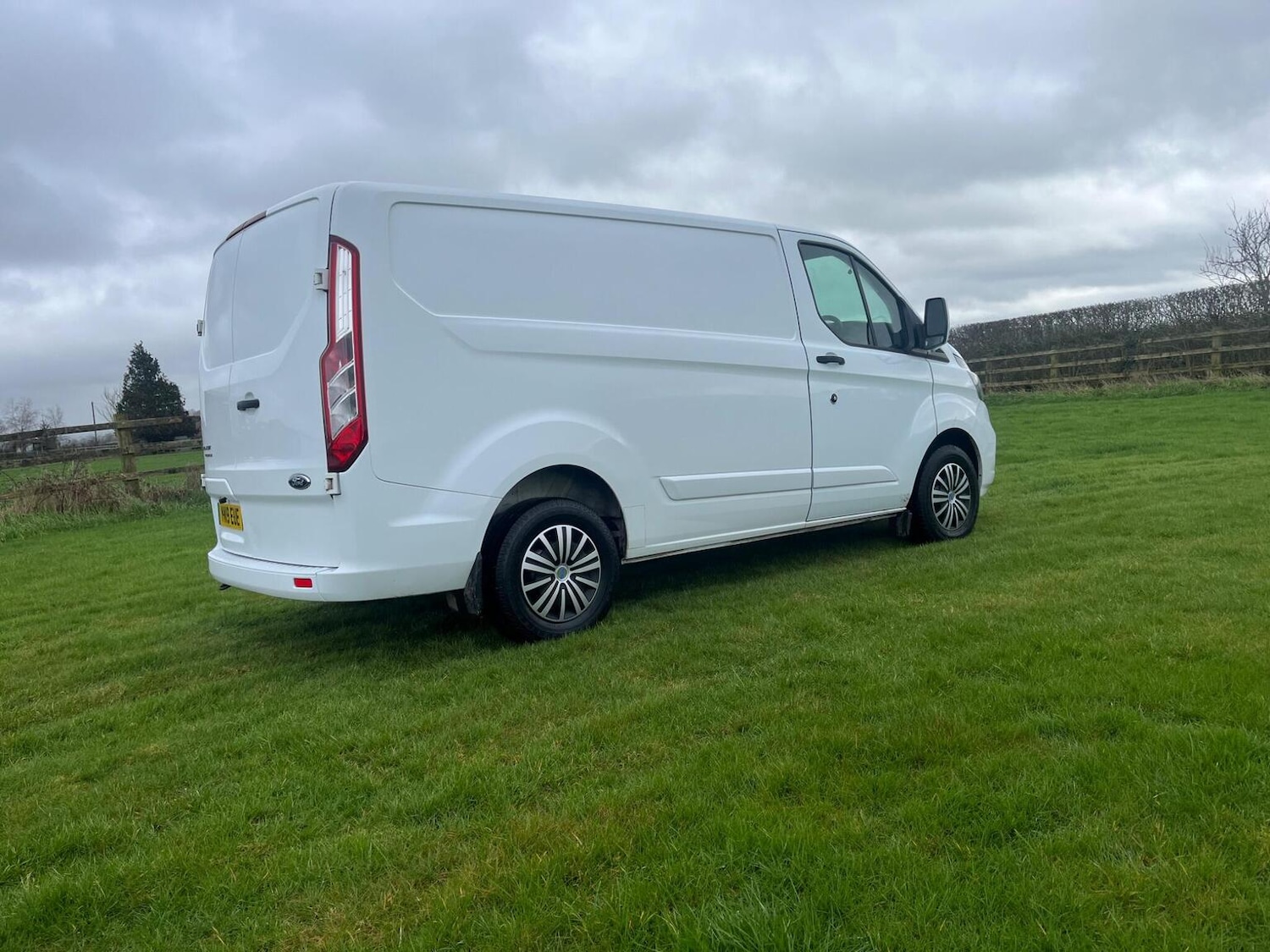 Used Ford Transit Custom 2019 for sale - 77709075: Photo 11