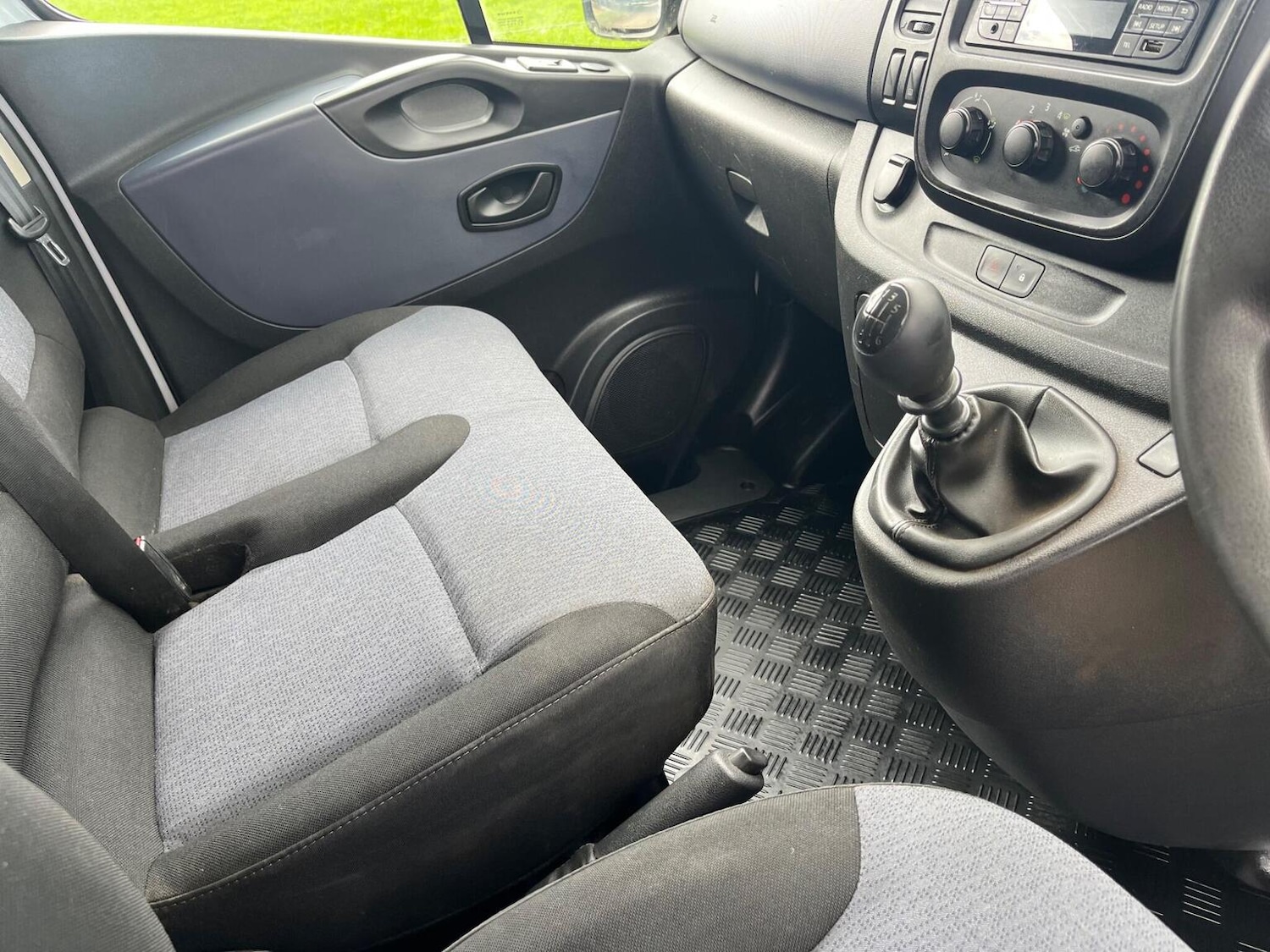 Used Vauxhall Vivaro 2016 for sale - 77038890: Photo 20