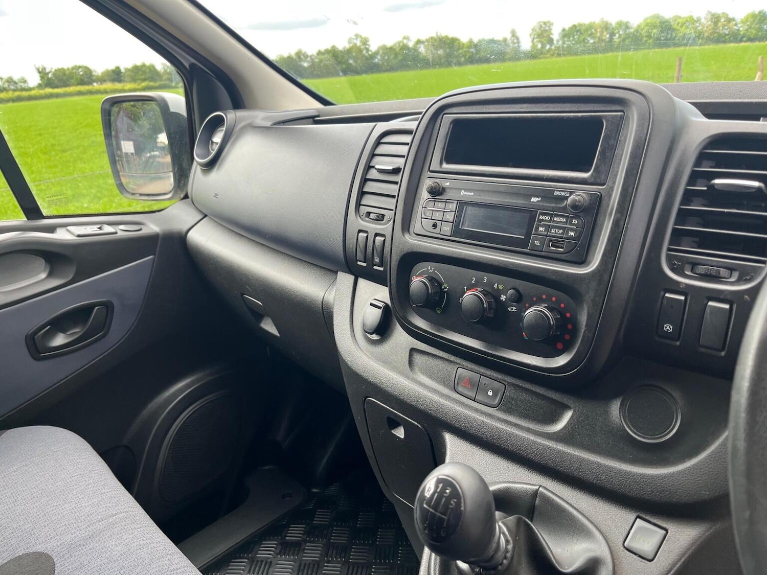 Used Vauxhall Vivaro 2016 for sale - 77038890: Photo 24