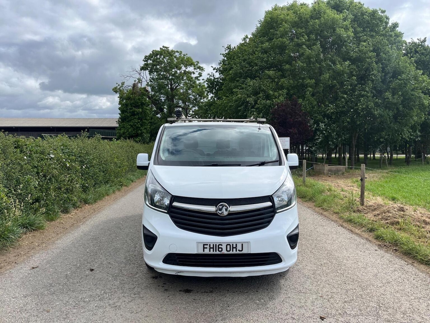 Used Vauxhall Vivaro 2016 for sale - 77038890: Photo 3