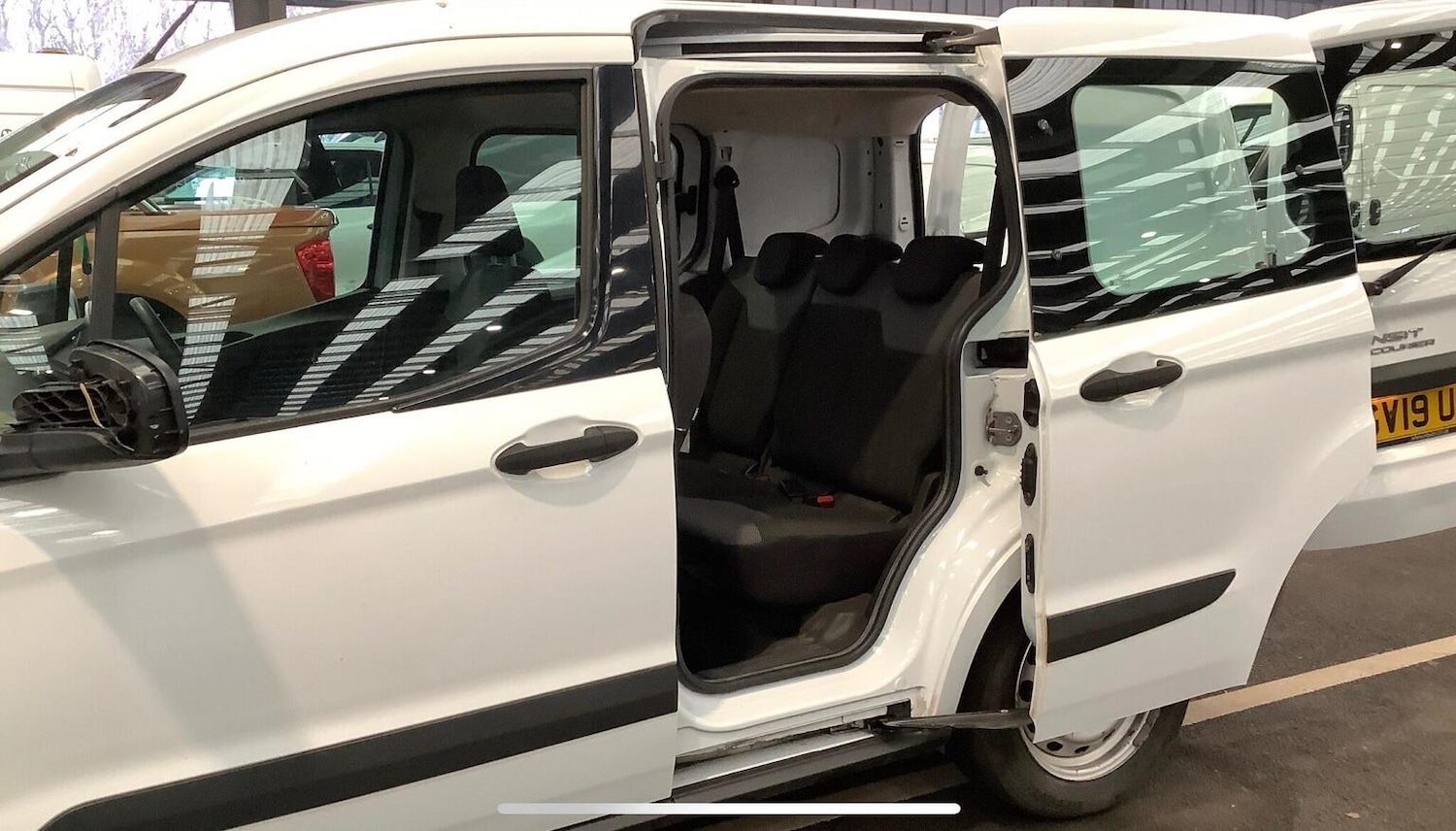 Used Ford Transit Courier 2019 for sale - 77798610: Photo 4
