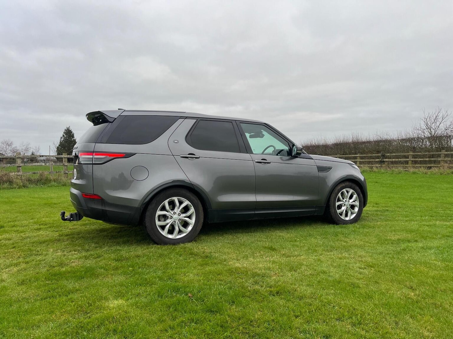 Used Land Rover Discovery 2019 for sale - 77385167: Photo 12