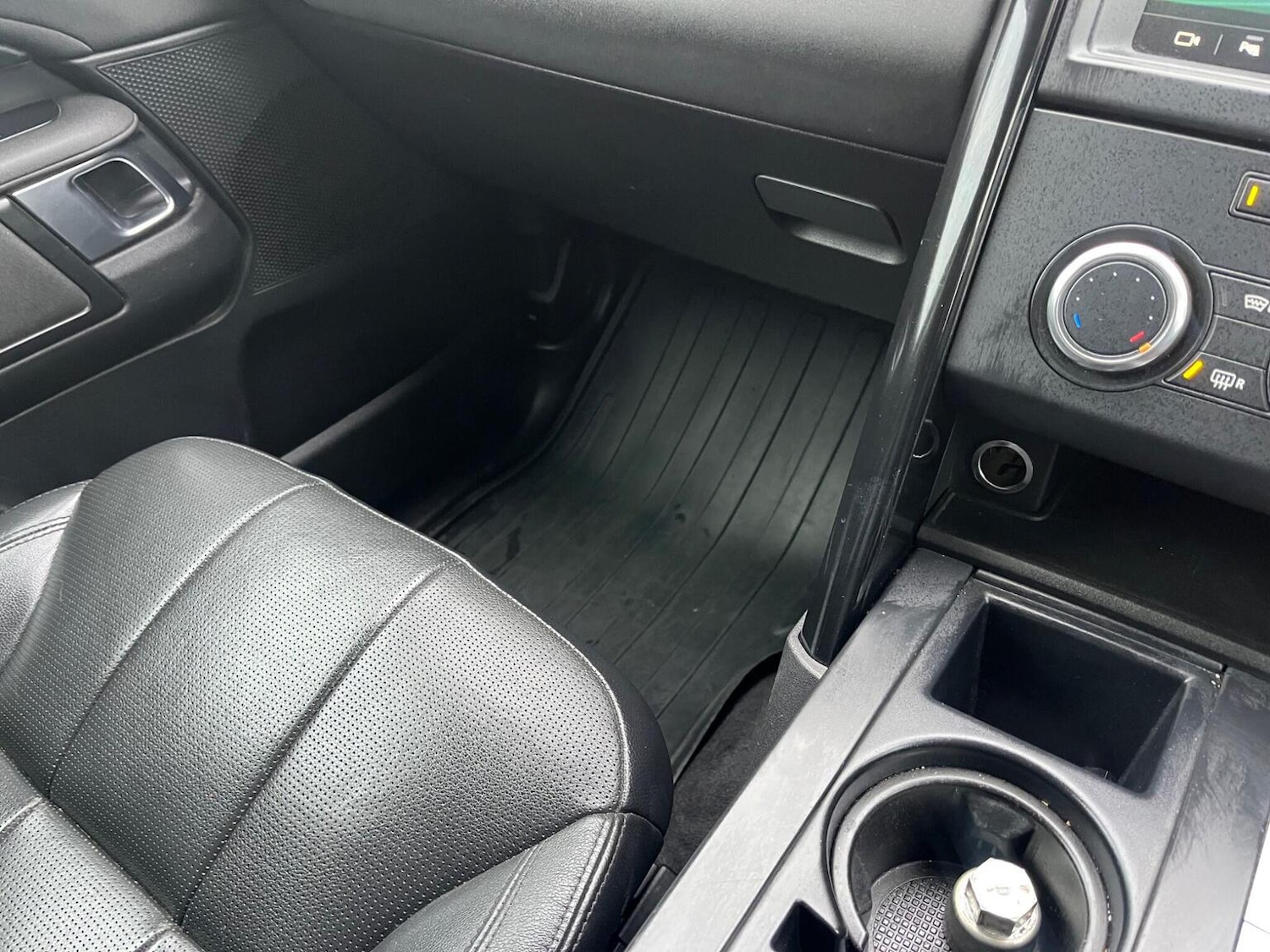 Used Land Rover Discovery 2019 for sale - 77385167: Photo 24