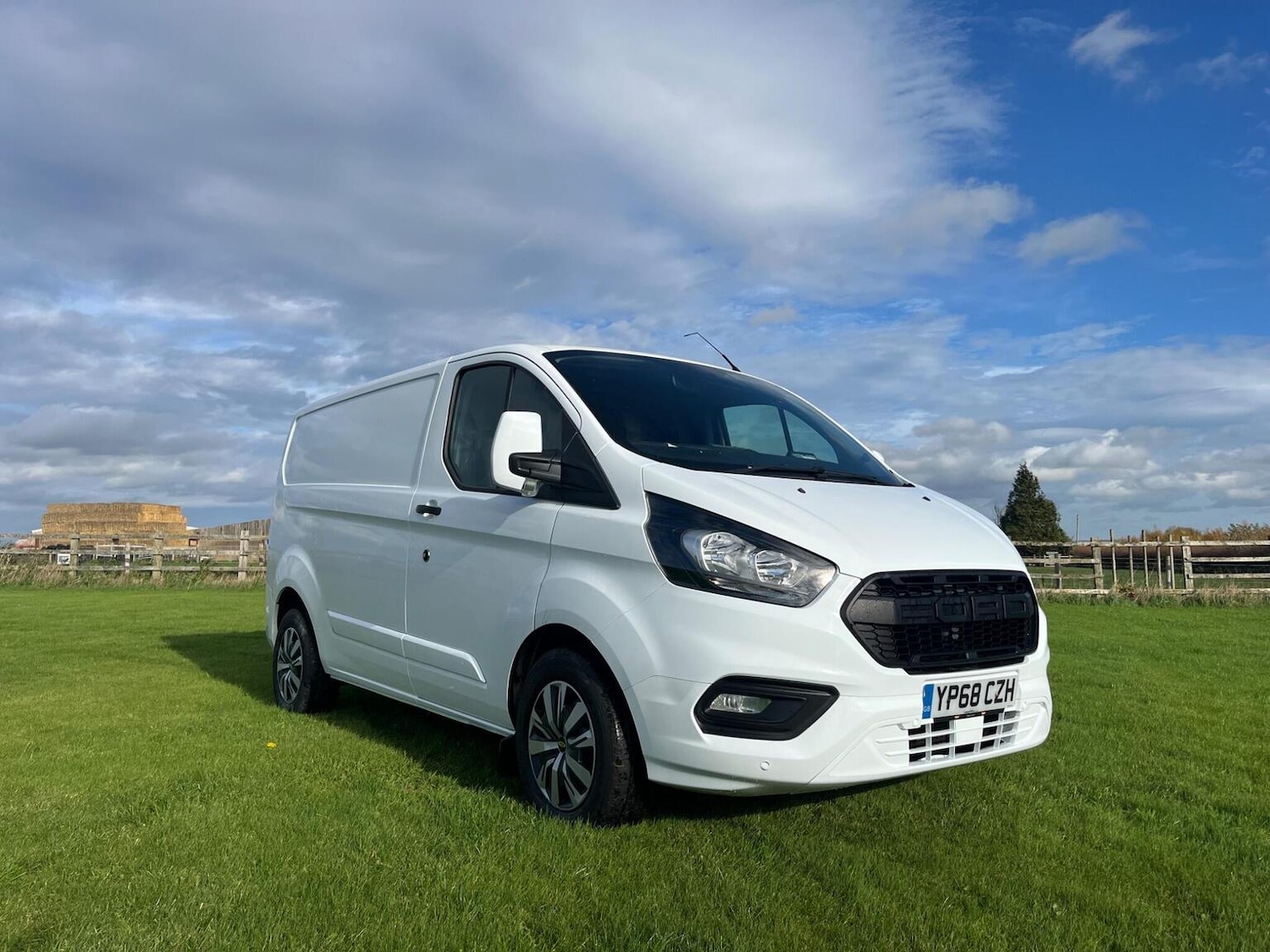 Used Ford Transit Custom 2018 for sale - 77038838: Photo 1