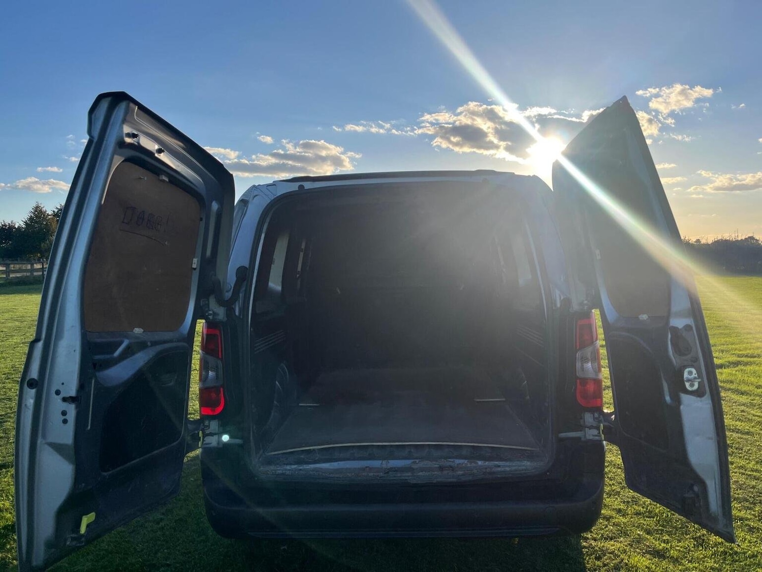 Used Peugeot Partner 2019 for sale - 77038843: Photo 11