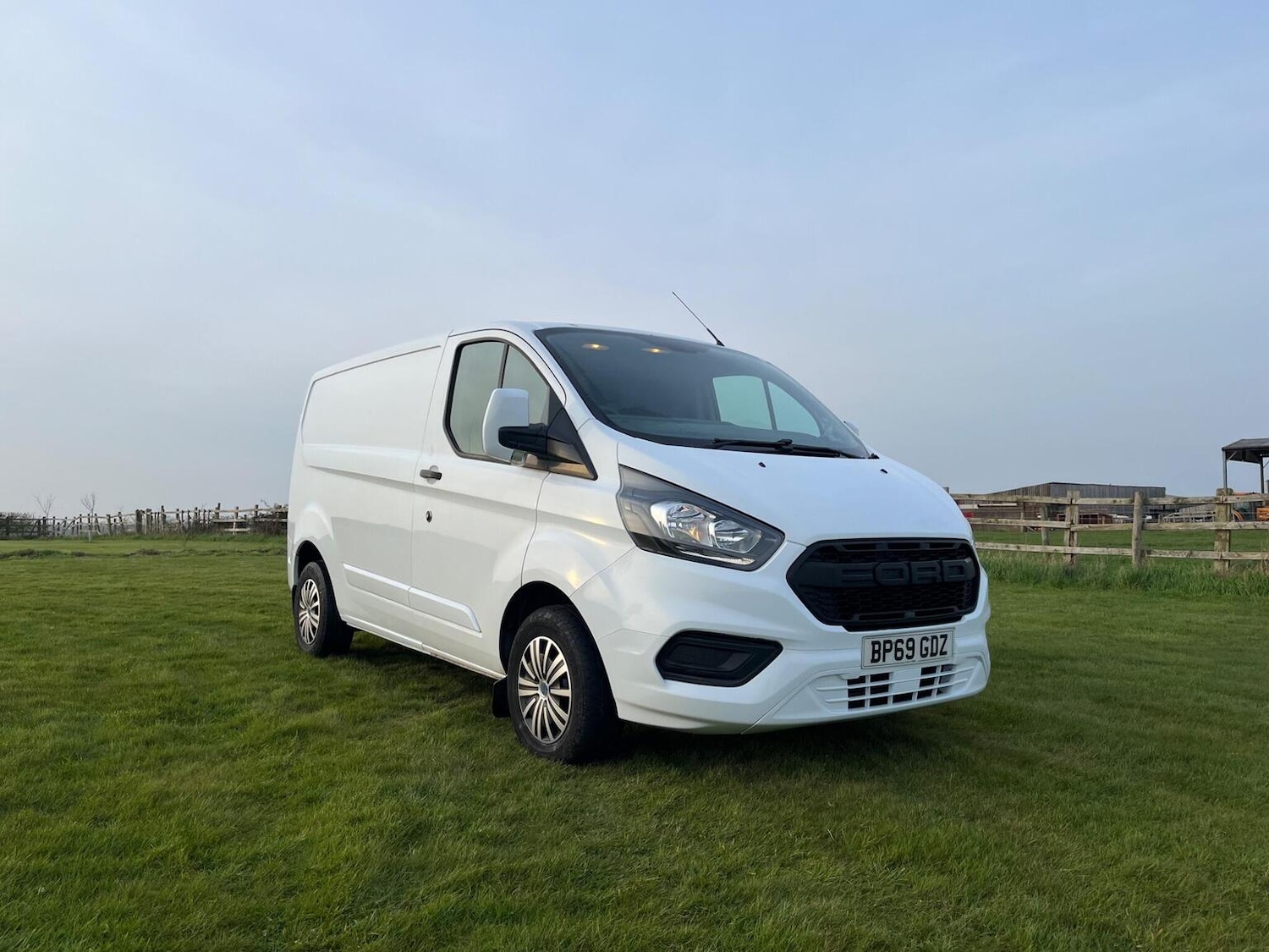 Used Ford Transit Custom 2020 for sale - 77931304: Photo 1