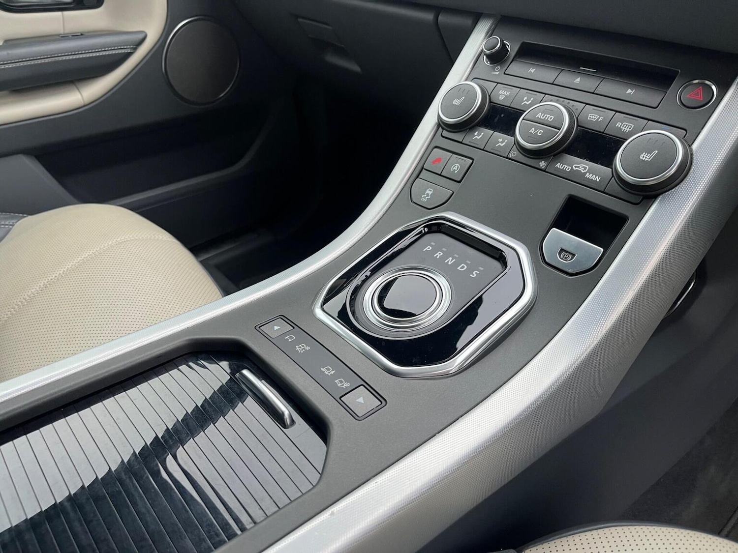 Used Land Rover Range Rover Evoque 2015 for sale - 77038849: Photo 18