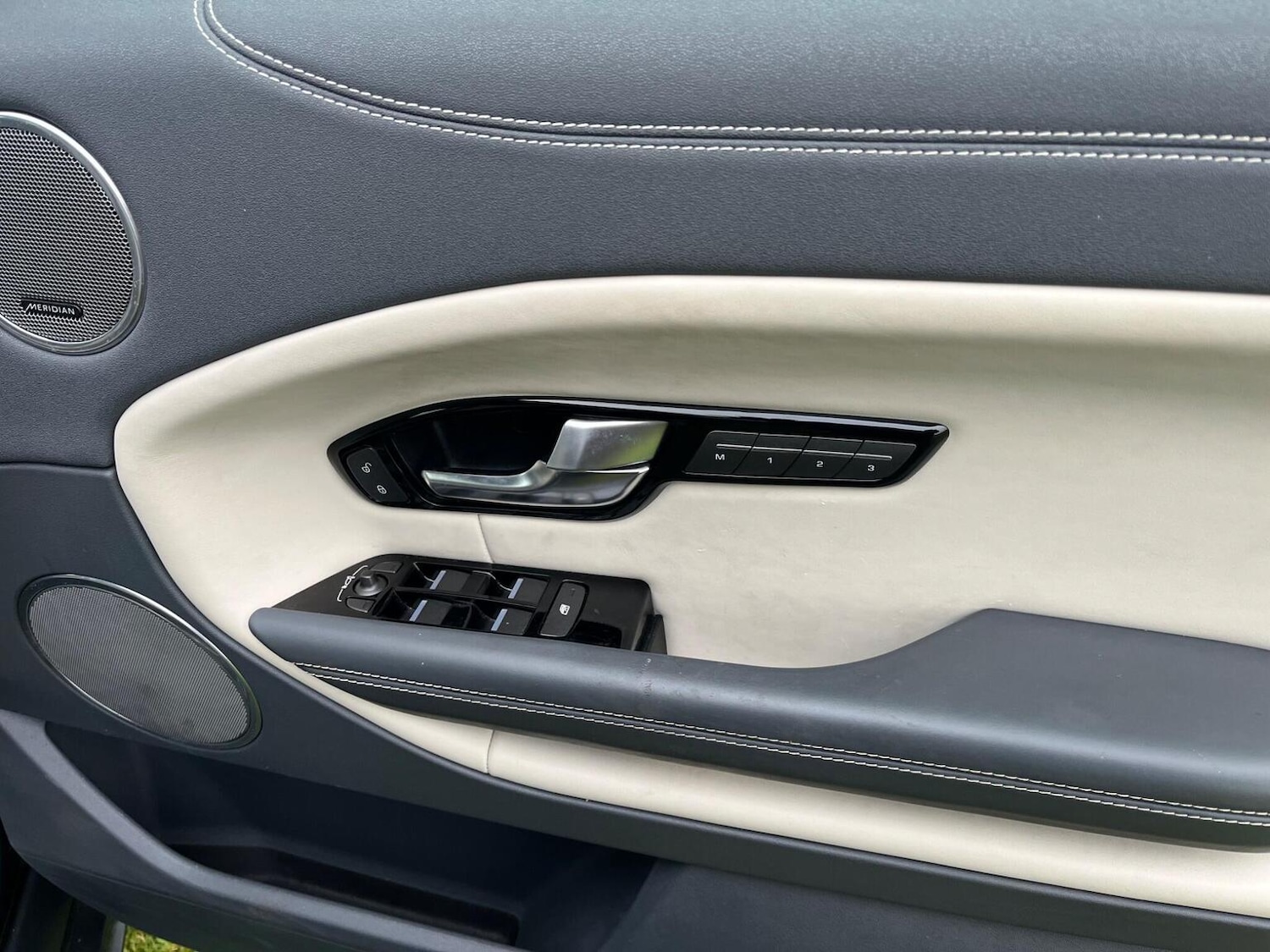 Used Land Rover Range Rover Evoque 2015 for sale - 77038849: Photo 43