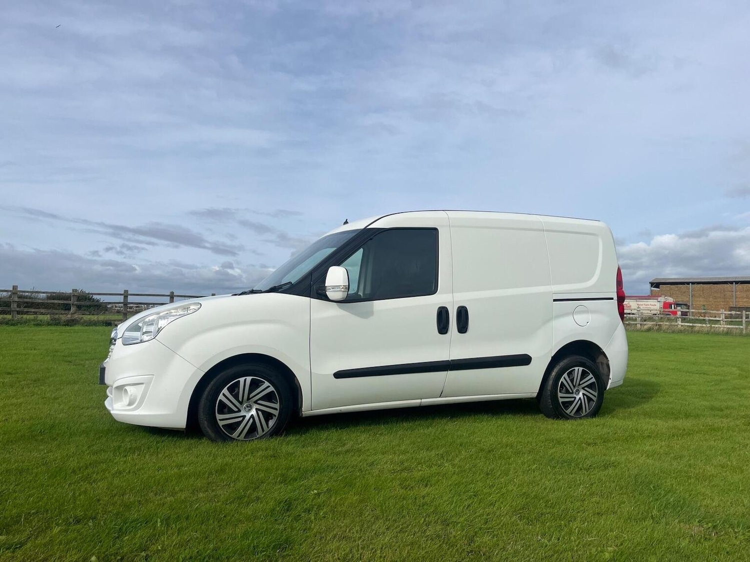 Used Vauxhall Combo 2024 for sale - 77038860: Photo 7