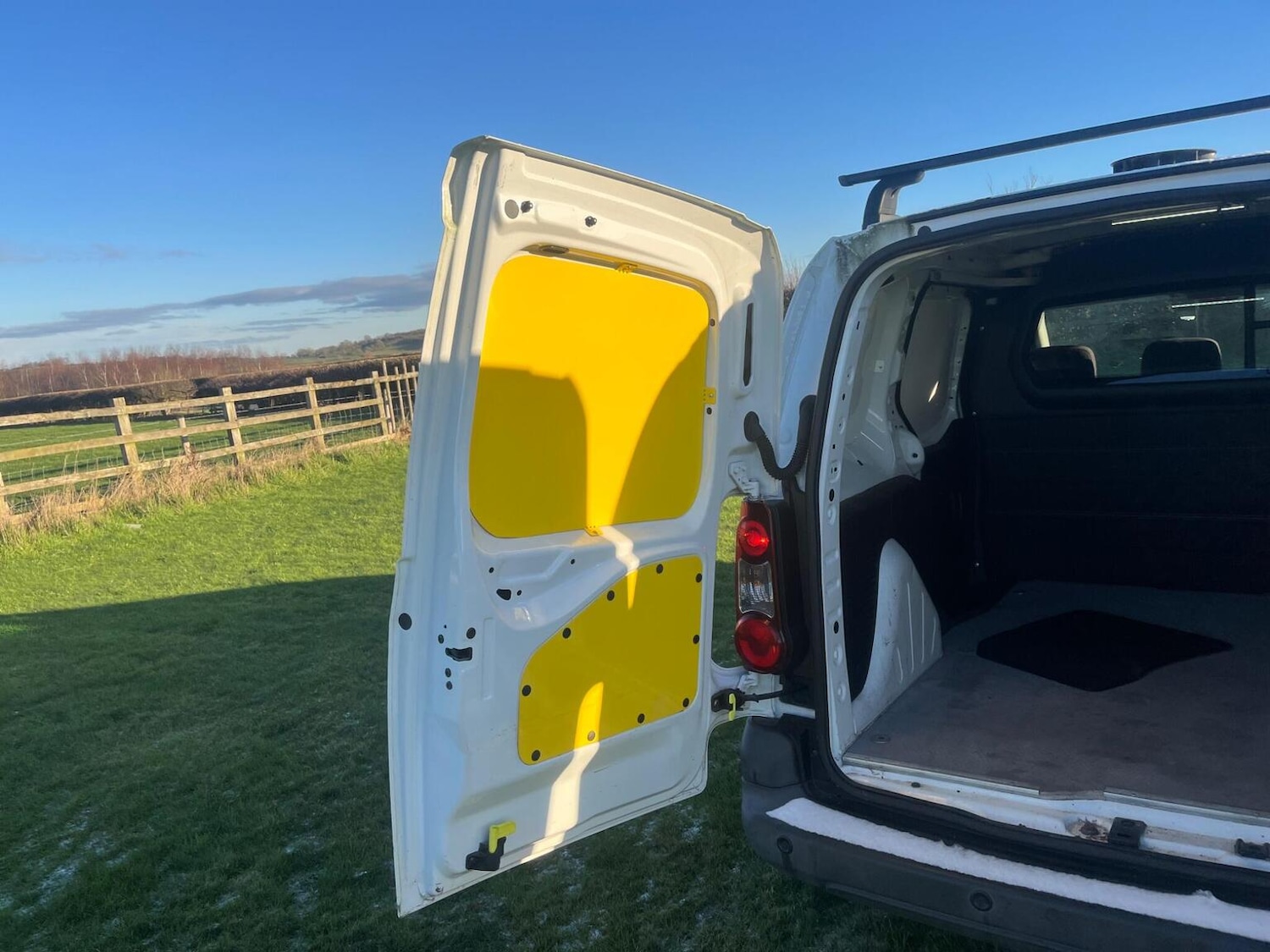 Used Peugeot Partner 2018 for sale - 77096936: Photo 10