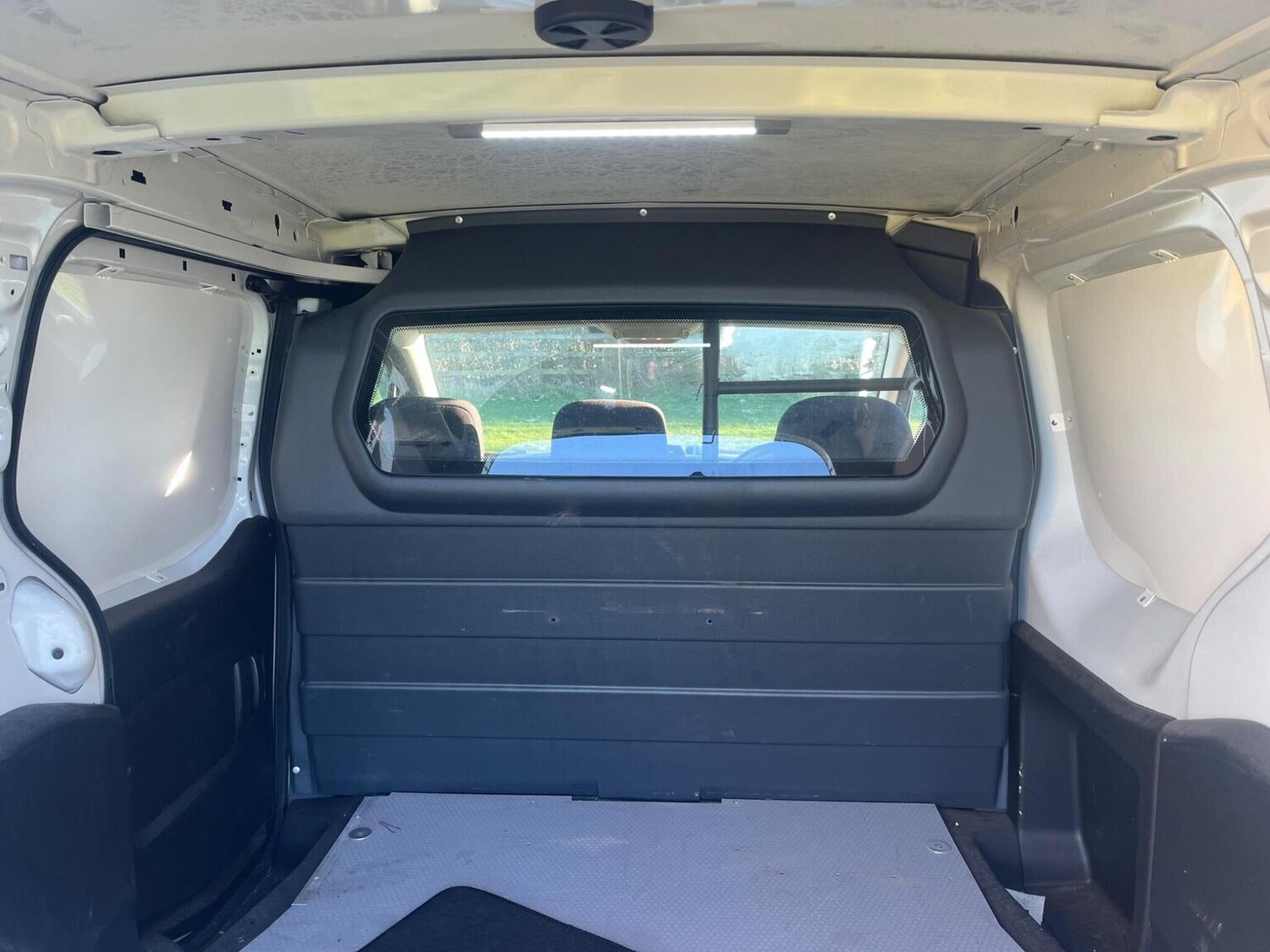 Used Peugeot Partner 2018 for sale - 77096936: Photo 13