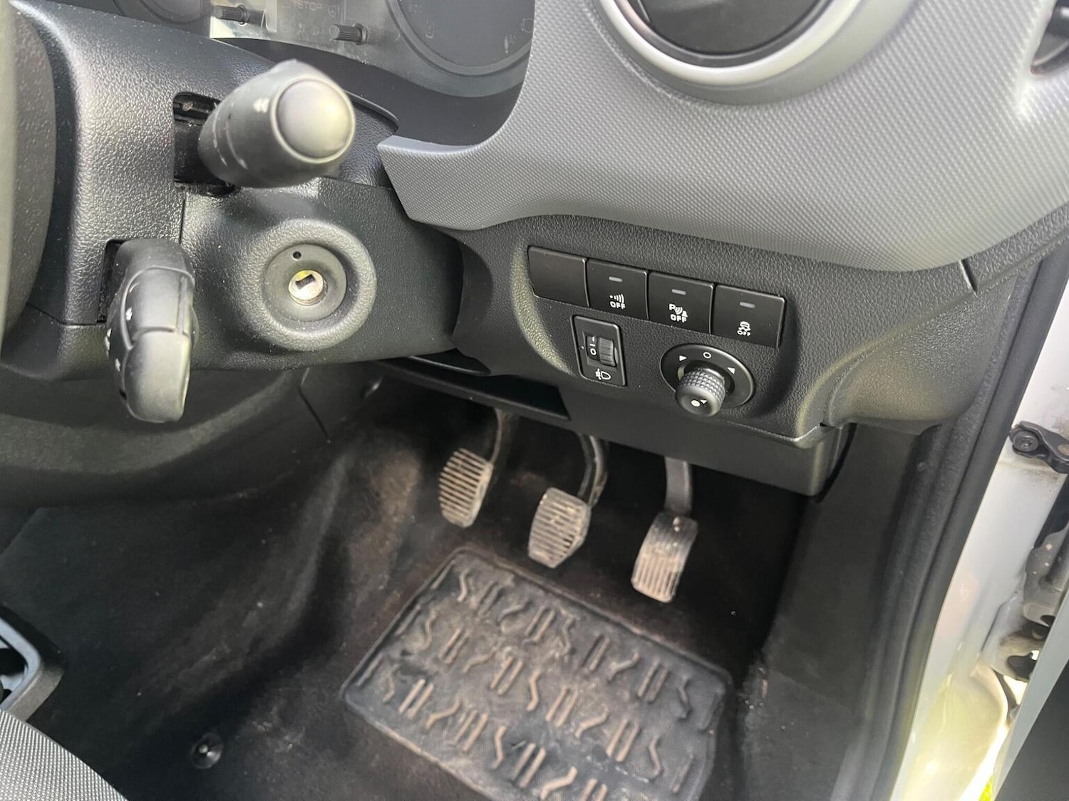 Used Peugeot Partner 2018 for sale - 77096936: Photo 20