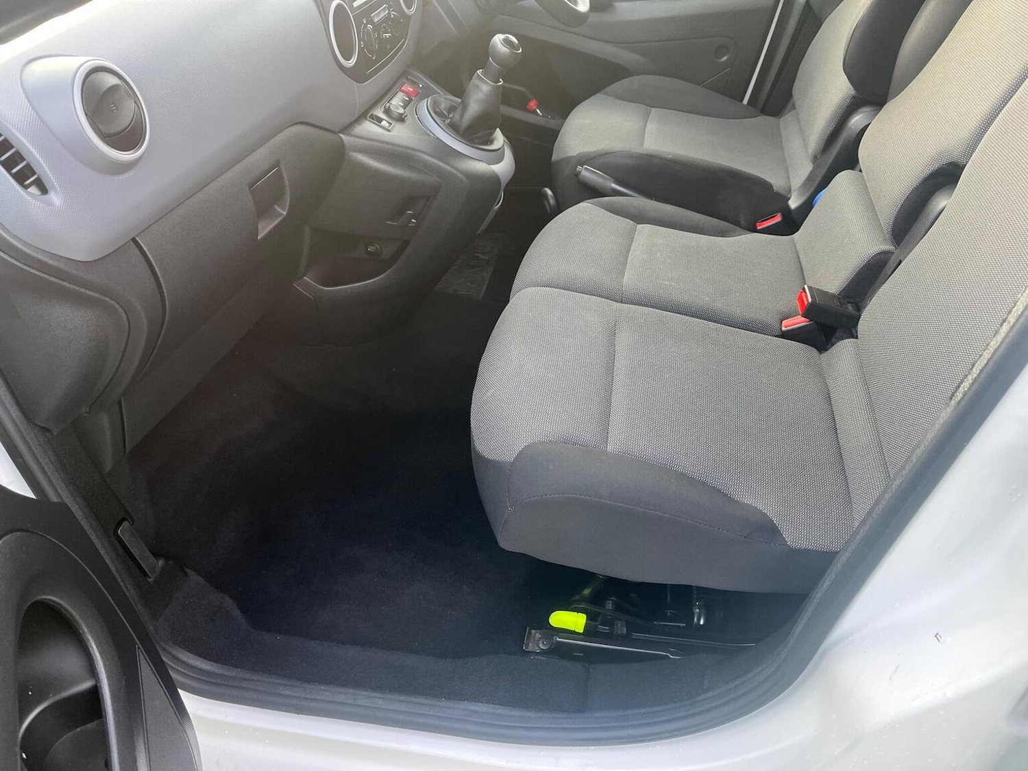 Used Peugeot Partner 2018 for sale - 77096936: Photo 25