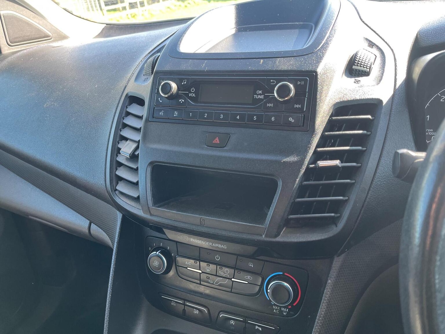 Used Ford Transit Connect 2019 for sale - 77897811: Photo 25