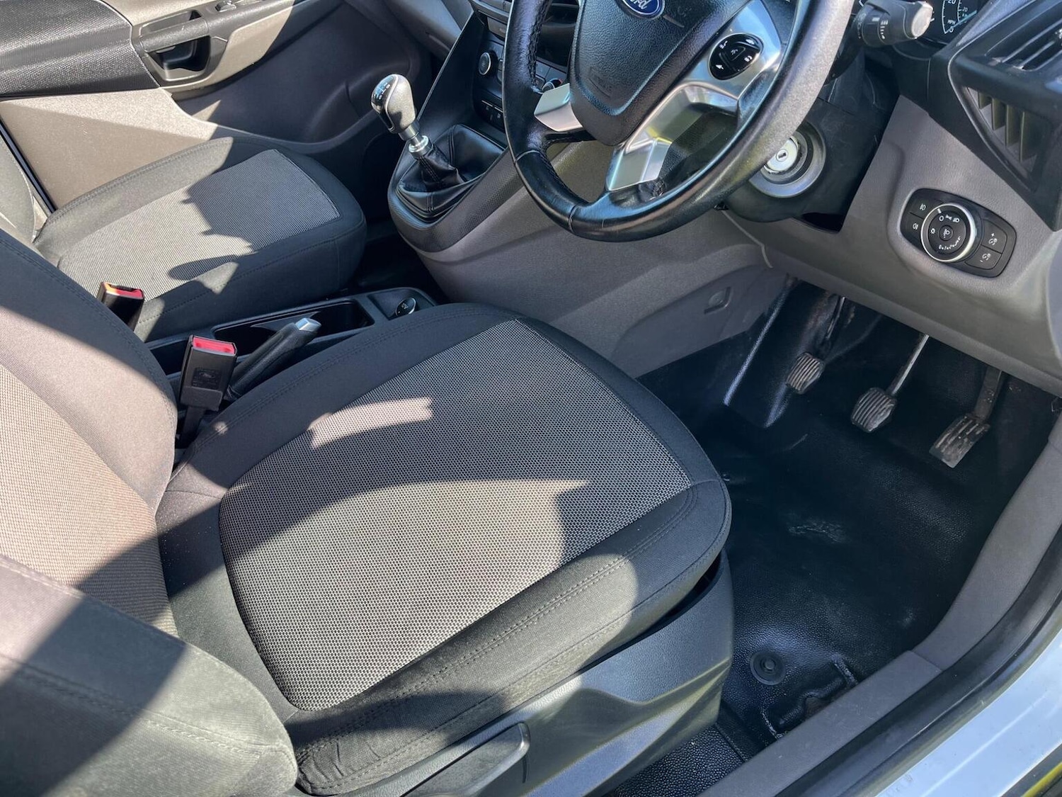 Used Ford Transit Connect 2019 for sale - 77897811: Photo 31