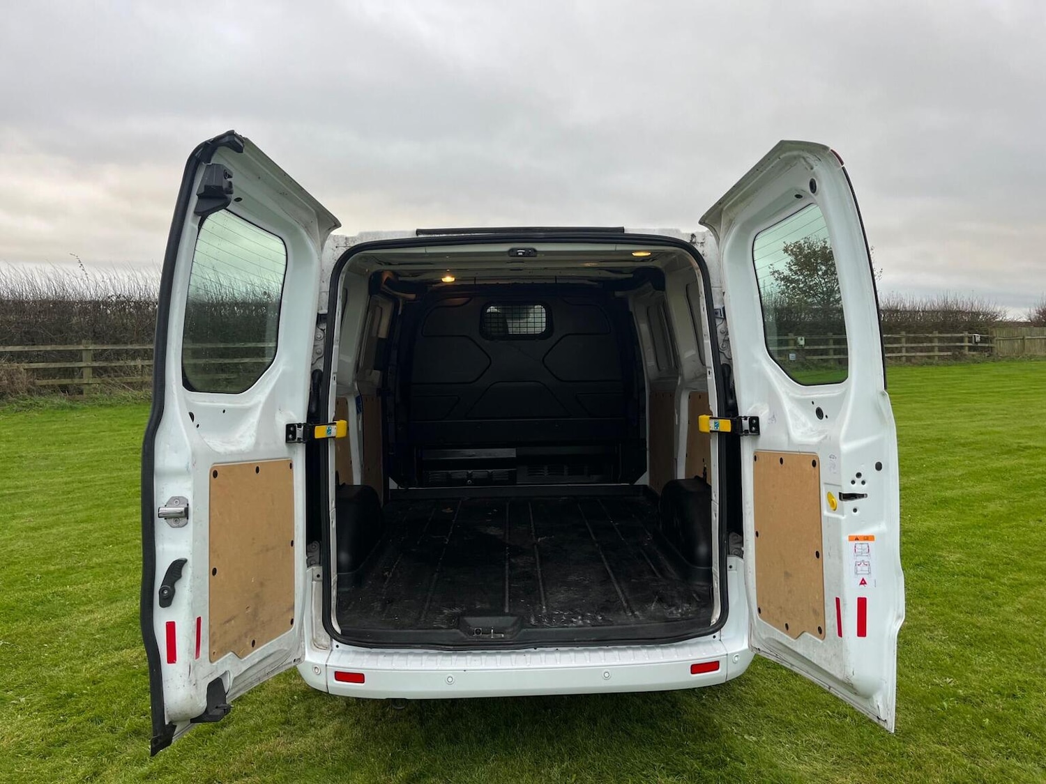 Used Ford Transit Custom 2019 for sale - 77038885: Photo 28