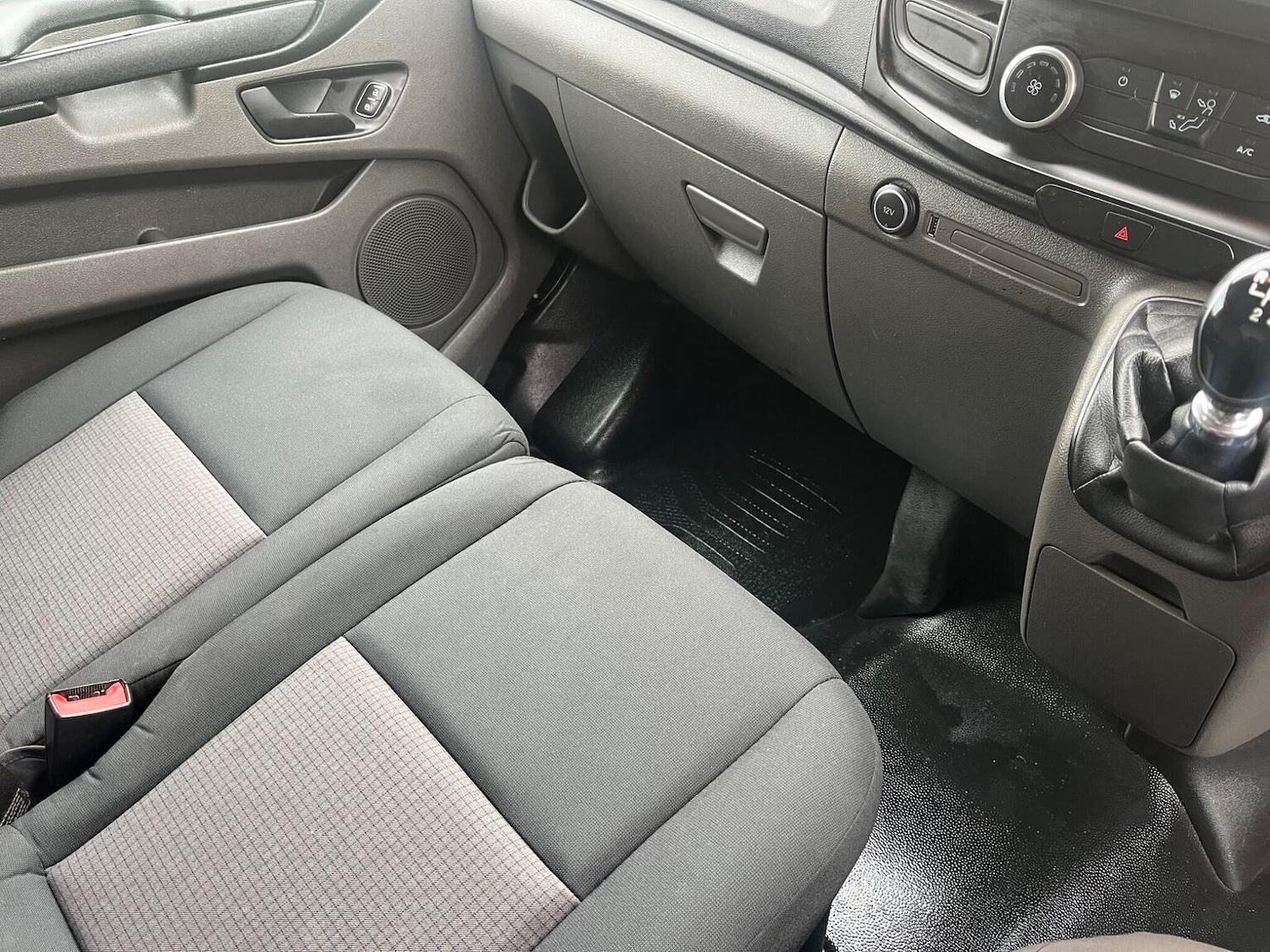 Used Ford Transit Custom 2018 for sale - 77603429: Photo 26