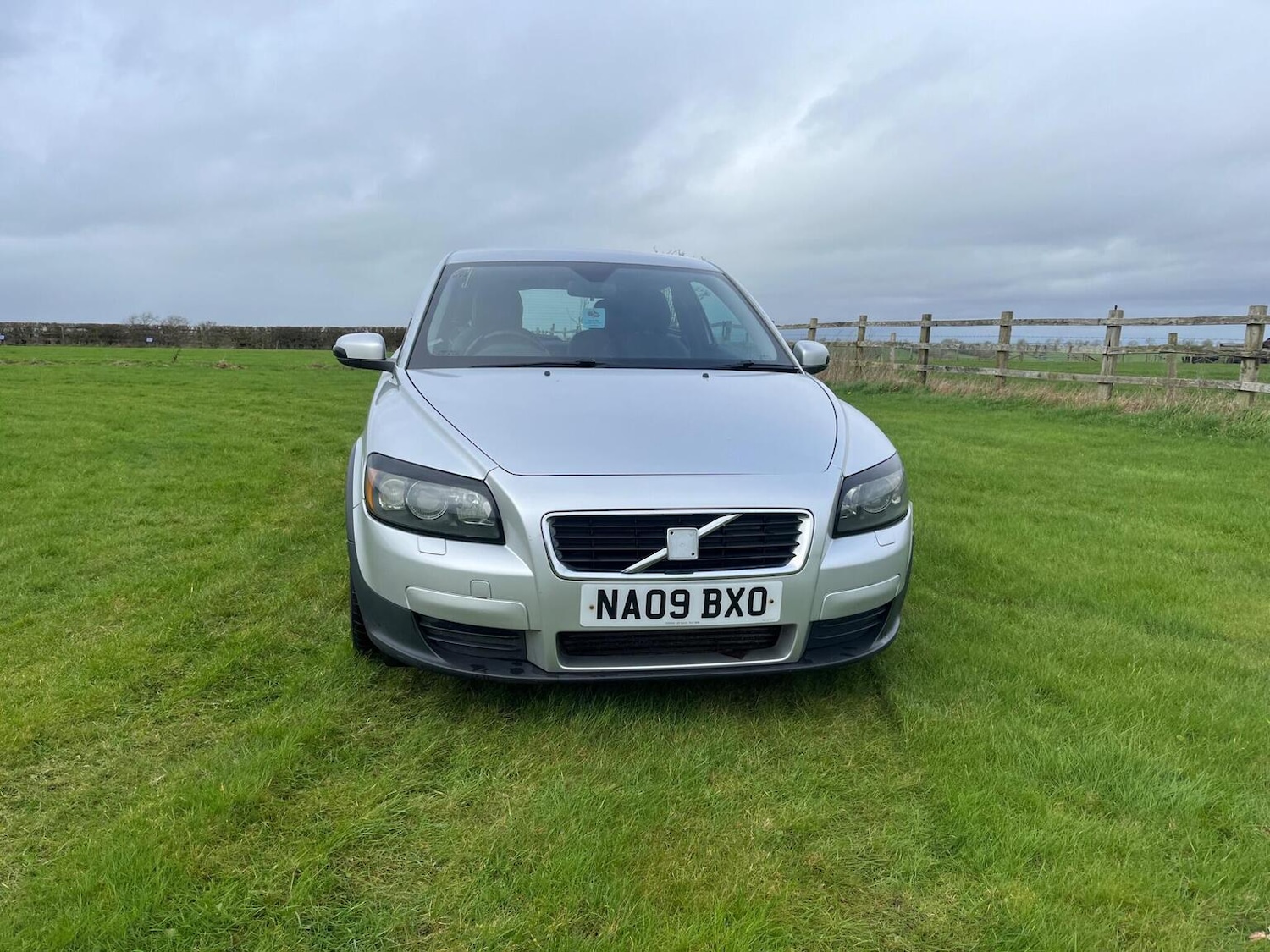 Used Volvo C30 2009 for sale - 77709060: Photo 2