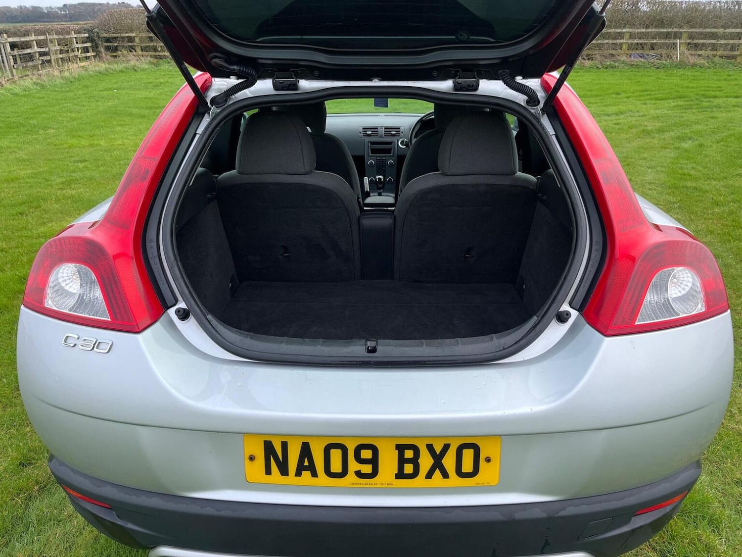 Used Volvo C30 2009 for sale - 77709060: Photo 28