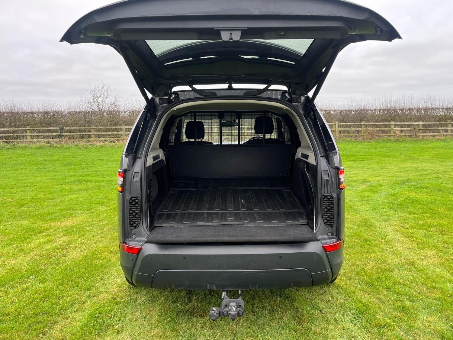 Used Land Rover Discovery 2019 for sale - 77038855: Photo 28