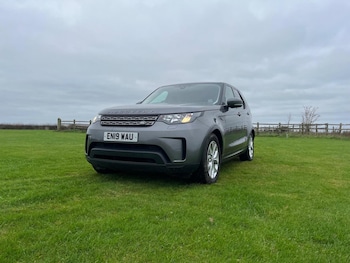 Used Land Rover Discovery 2019 for sale - 77038855: Photo