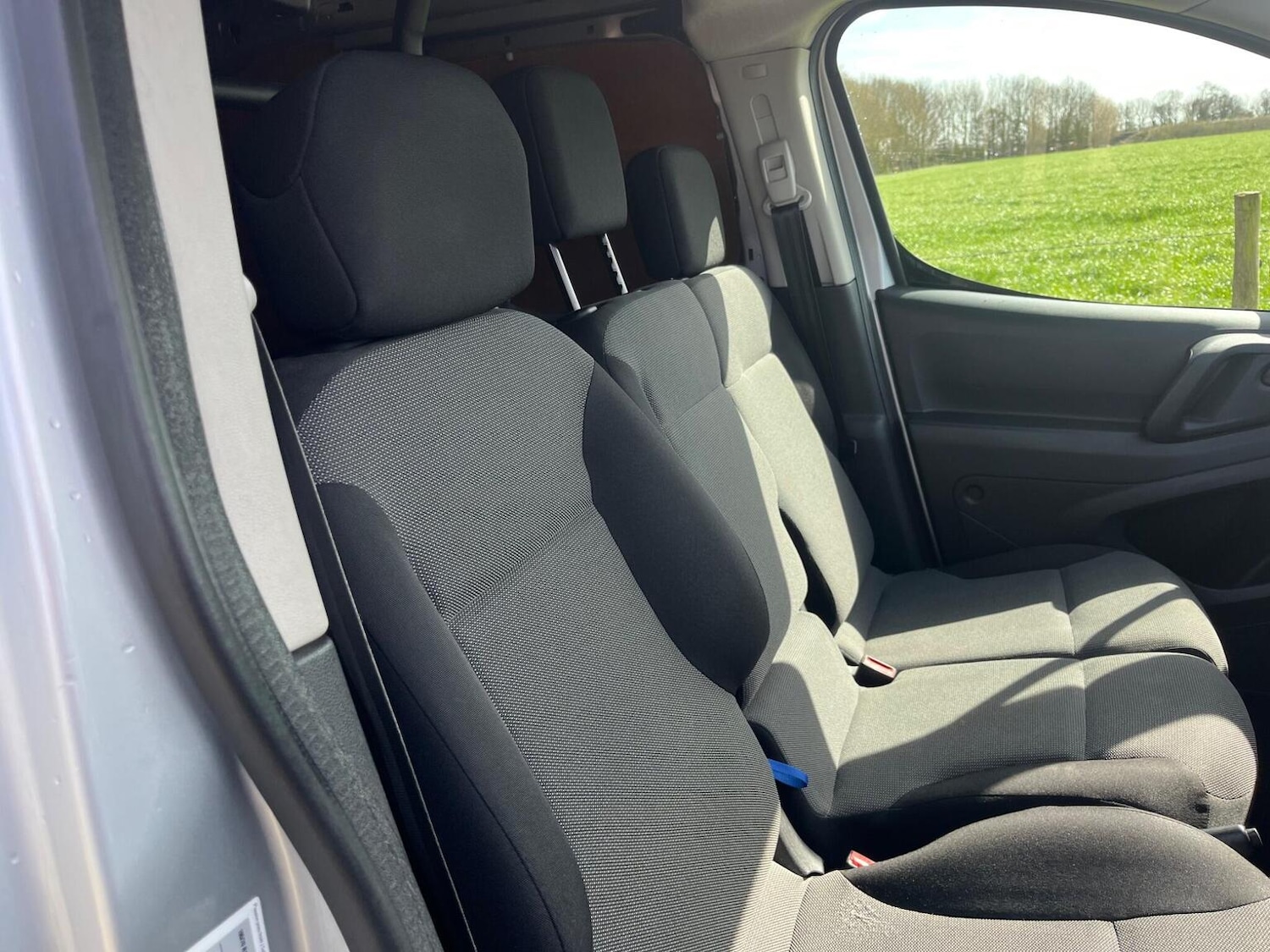 Used Peugeot Partner 2017 for sale - 78176121: Photo 12