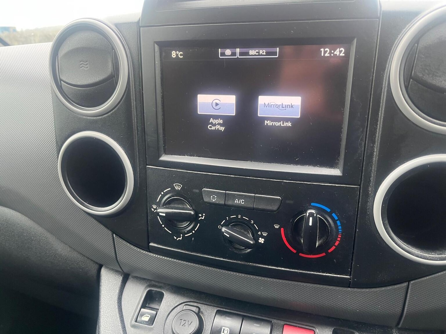 Used Peugeot Partner 2017 for sale - 78176121: Photo 21