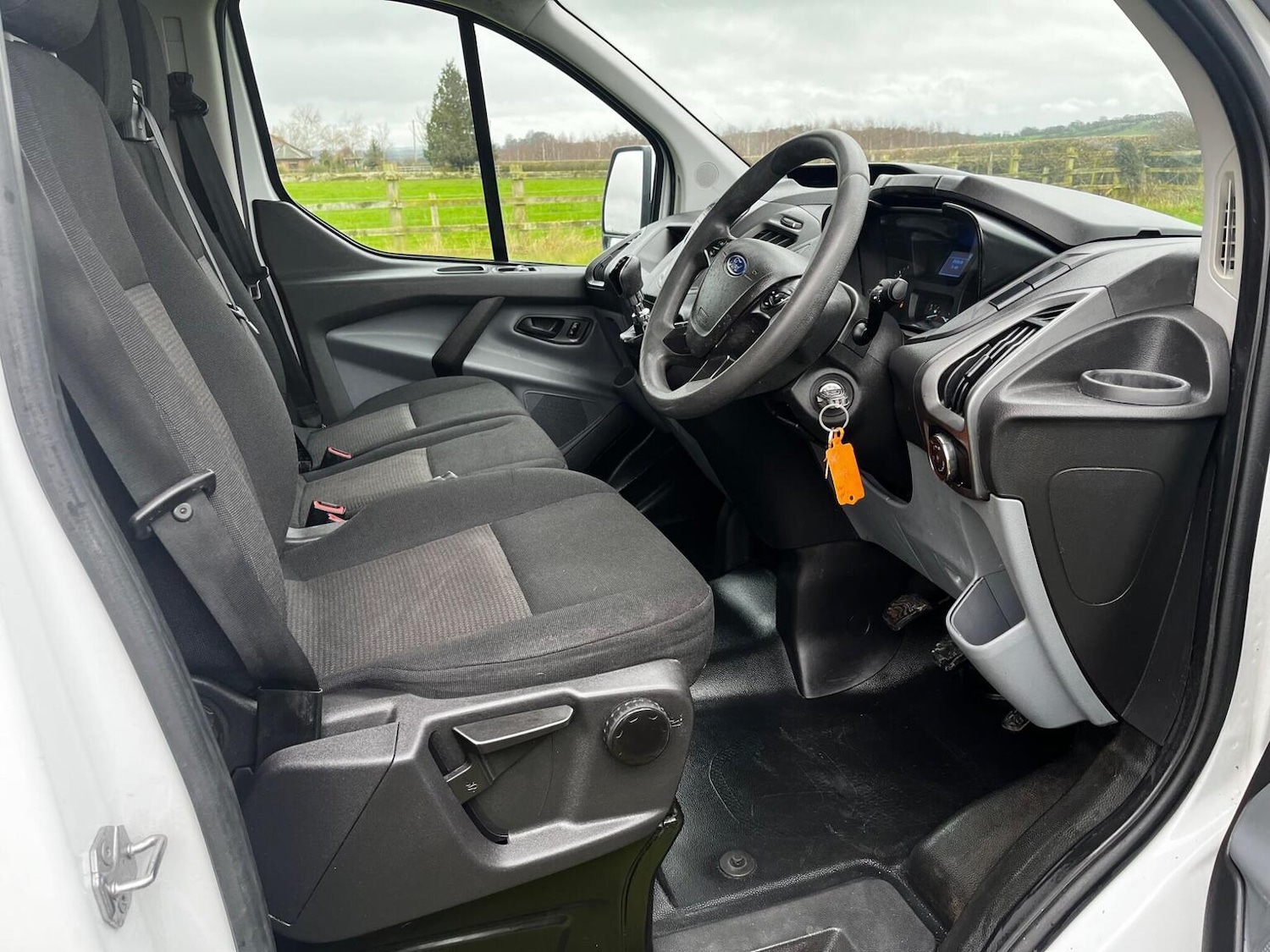 Used Ford Transit Custom 2017 for sale - 77400055: Photo 16