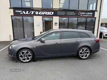 Vauxhall - Insignia