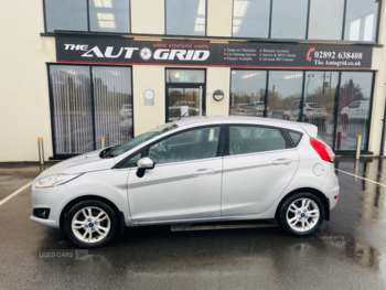 2016 - 1.25 82 Zetec 5dr