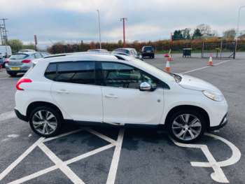 Used Peugeot 2008 2015 for sale - 72769863: Photo