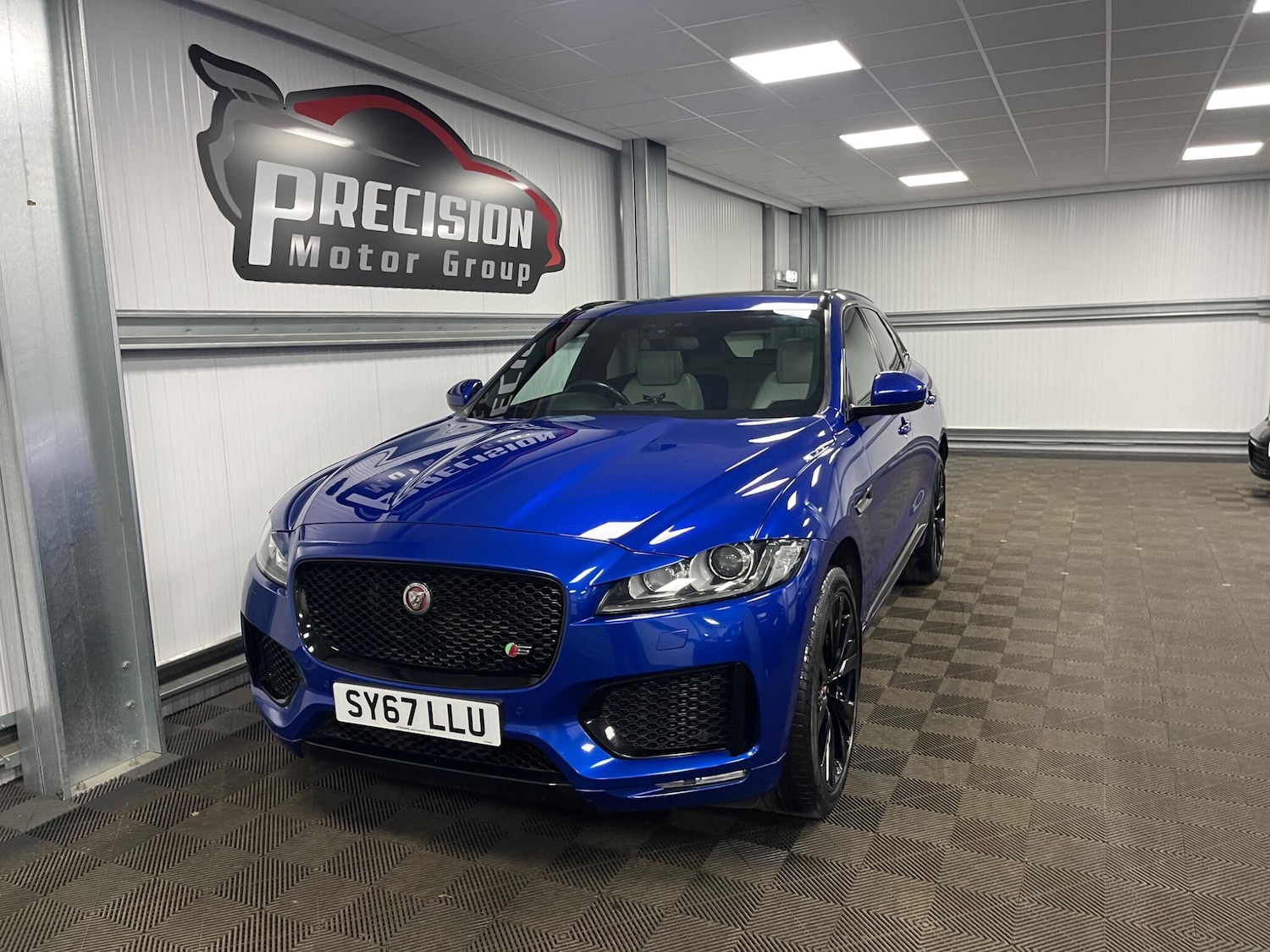 Used Jaguar F-Pace for sale - 78136085: Photo 12