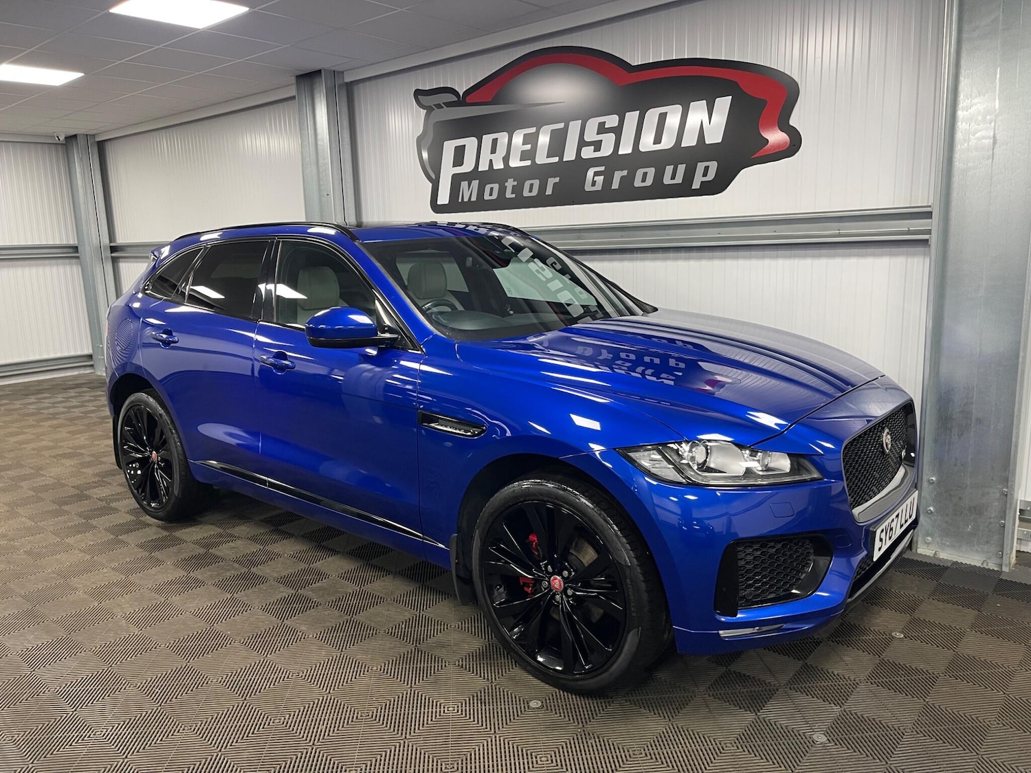 Used Jaguar F-Pace for sale - 78136085: Photo 2