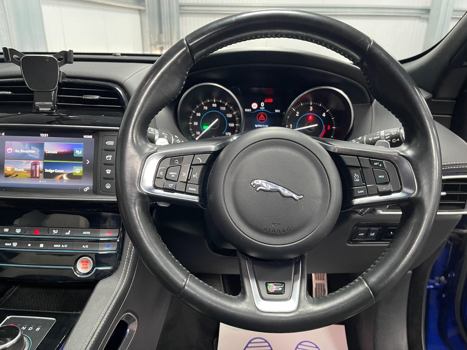 Used Jaguar F-Pace for sale - 78136085: Photo 35