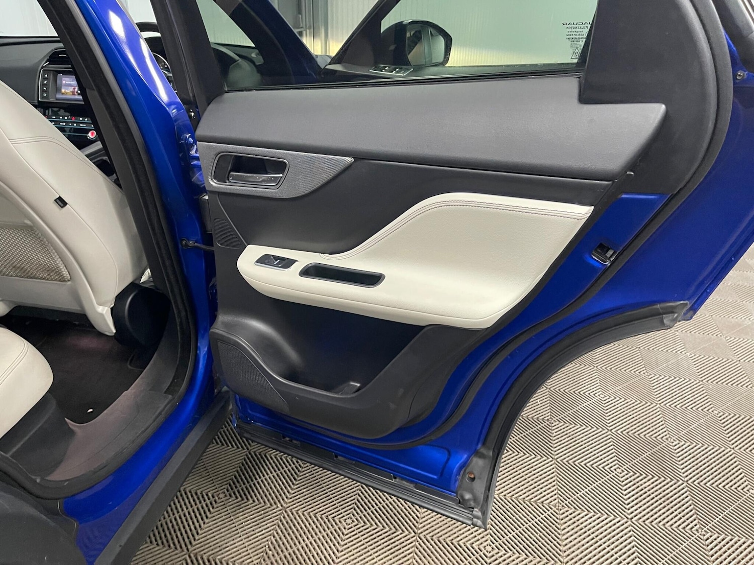 Used Jaguar F-Pace for sale - 78136085: Photo 48