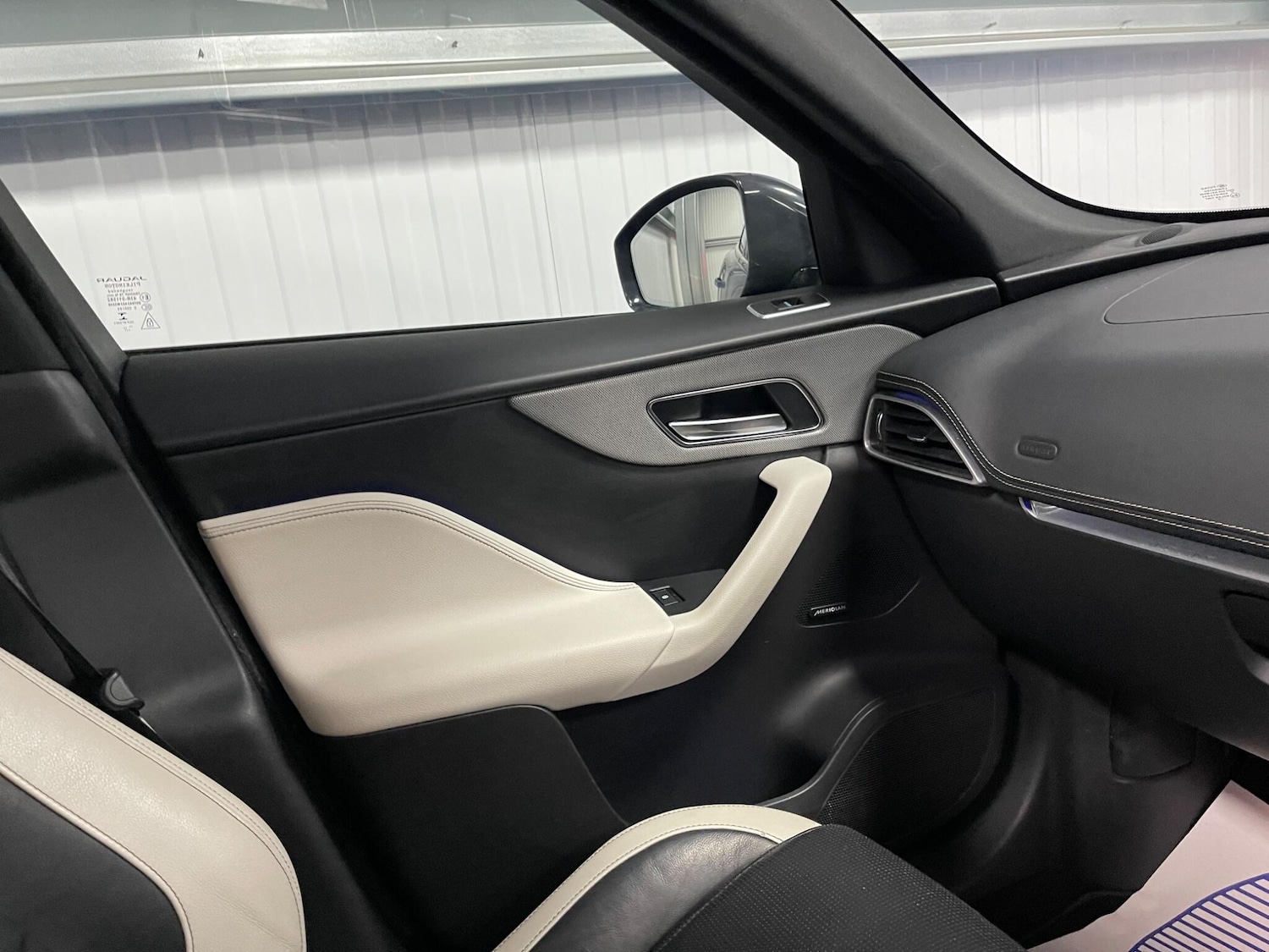 Used Jaguar F-Pace for sale - 78136085: Photo 49